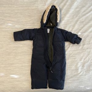 Baby Gap snowsuit 3-6m